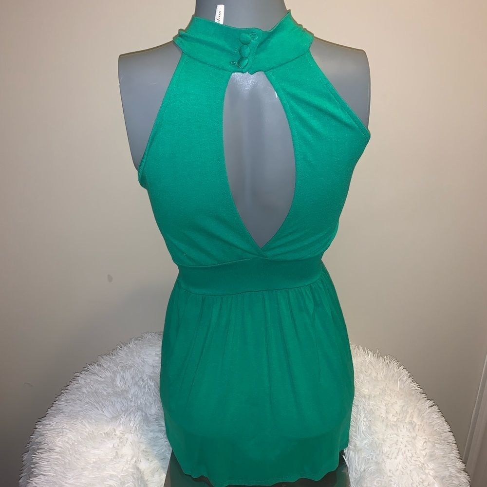 Green top - Picture 3 of 4